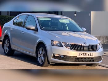 Used Skoda Octavia 2018 for sale - 79683585: Photo