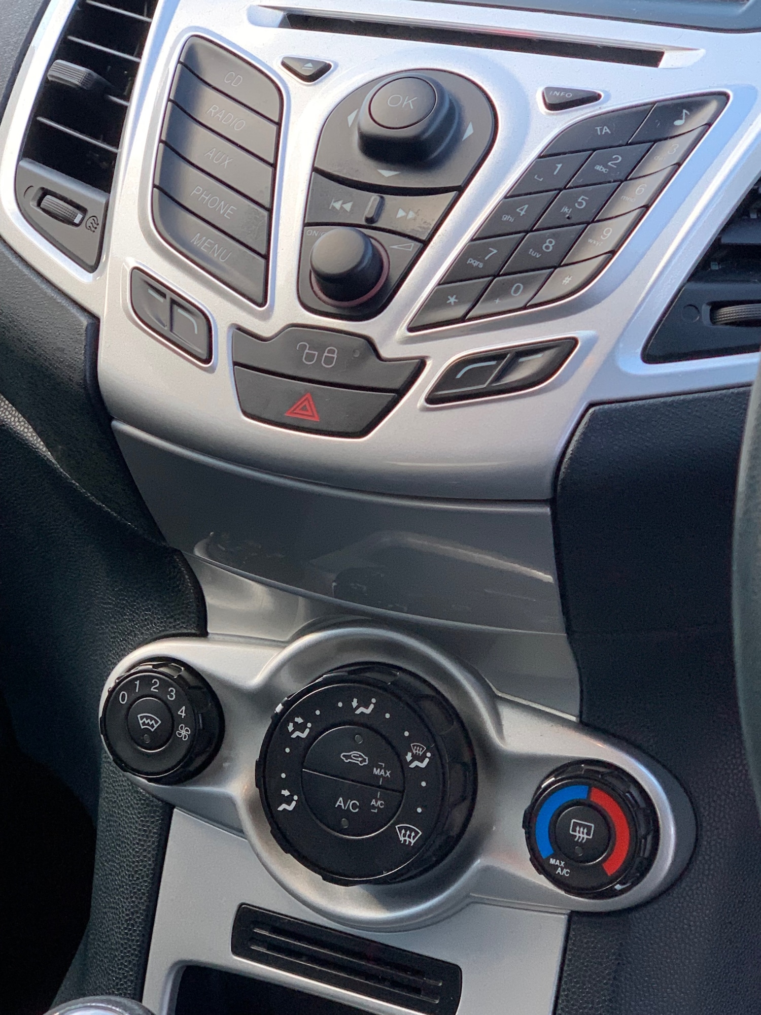 Used Ford Fiesta 2013 for sale - 77179996: Photo 12