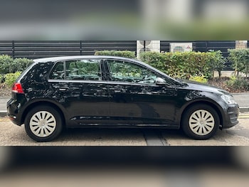 Used Volkswagen Golf 2013 for sale - 76076777: Photo