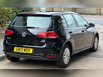 Used Volkswagen Golf 2013 for sale - 76076777: Photo