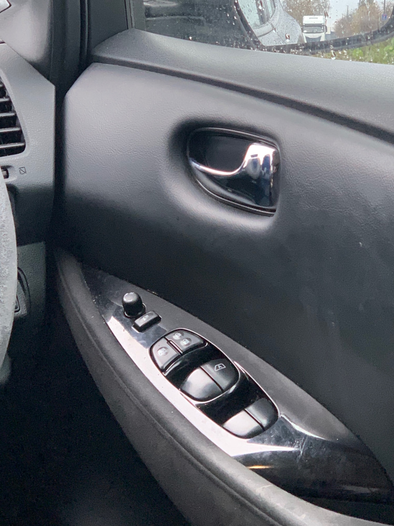 Used Nissan Leaf 2017 for sale - 77179984: Photo 14