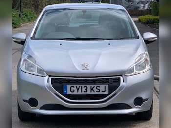 Used Peugeot 208 2013 for sale - 78149708: Photo