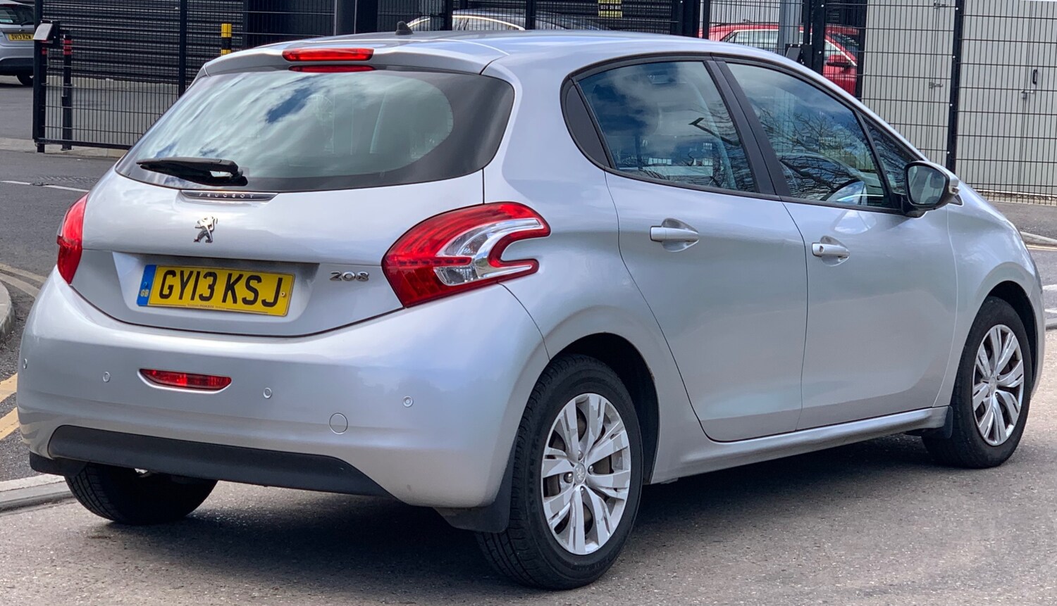 Used Peugeot 208 2013 for sale - 78149708: Photo 7