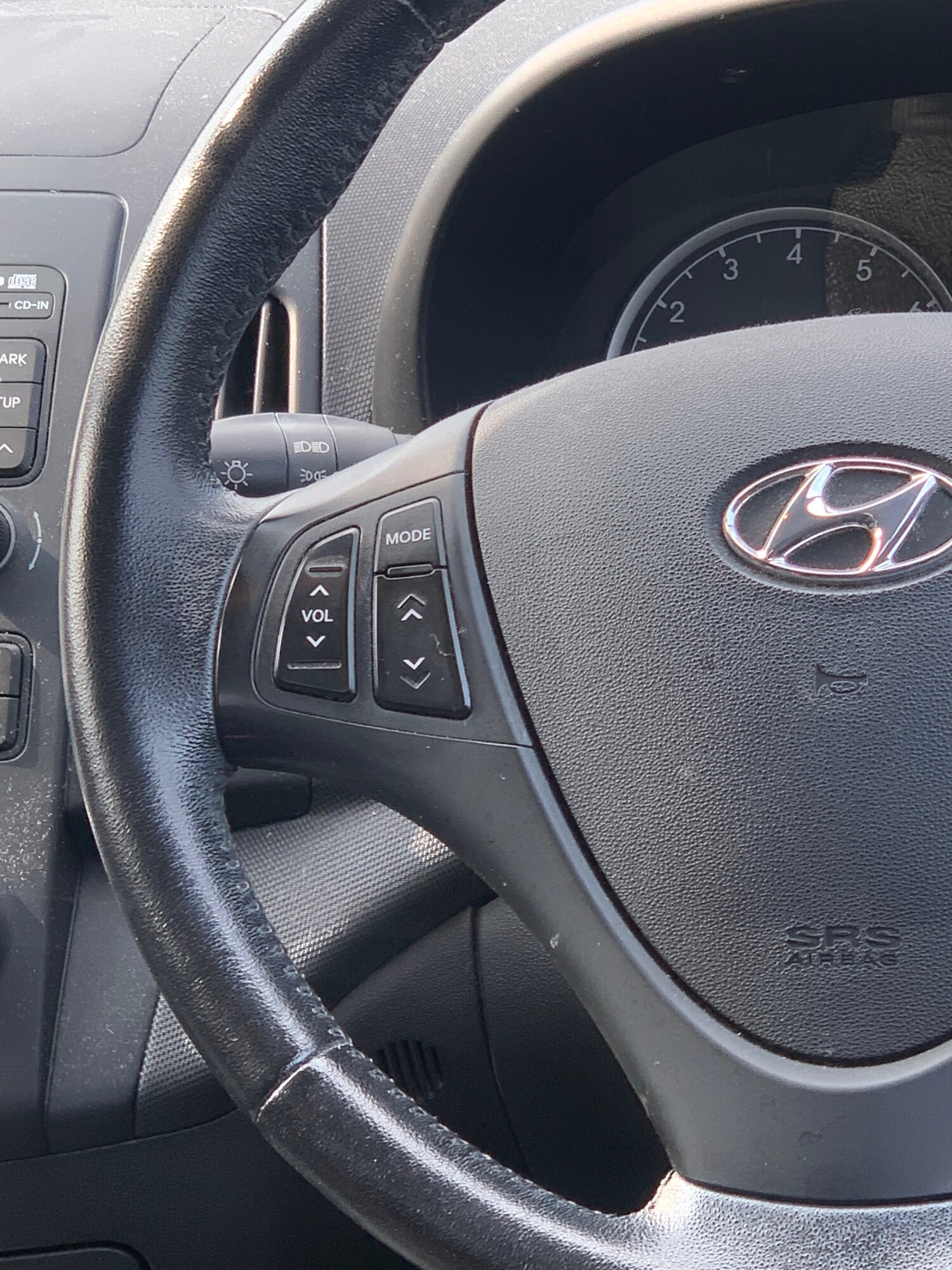 Used Hyundai i30 2010 for sale - 78149705: Photo 16