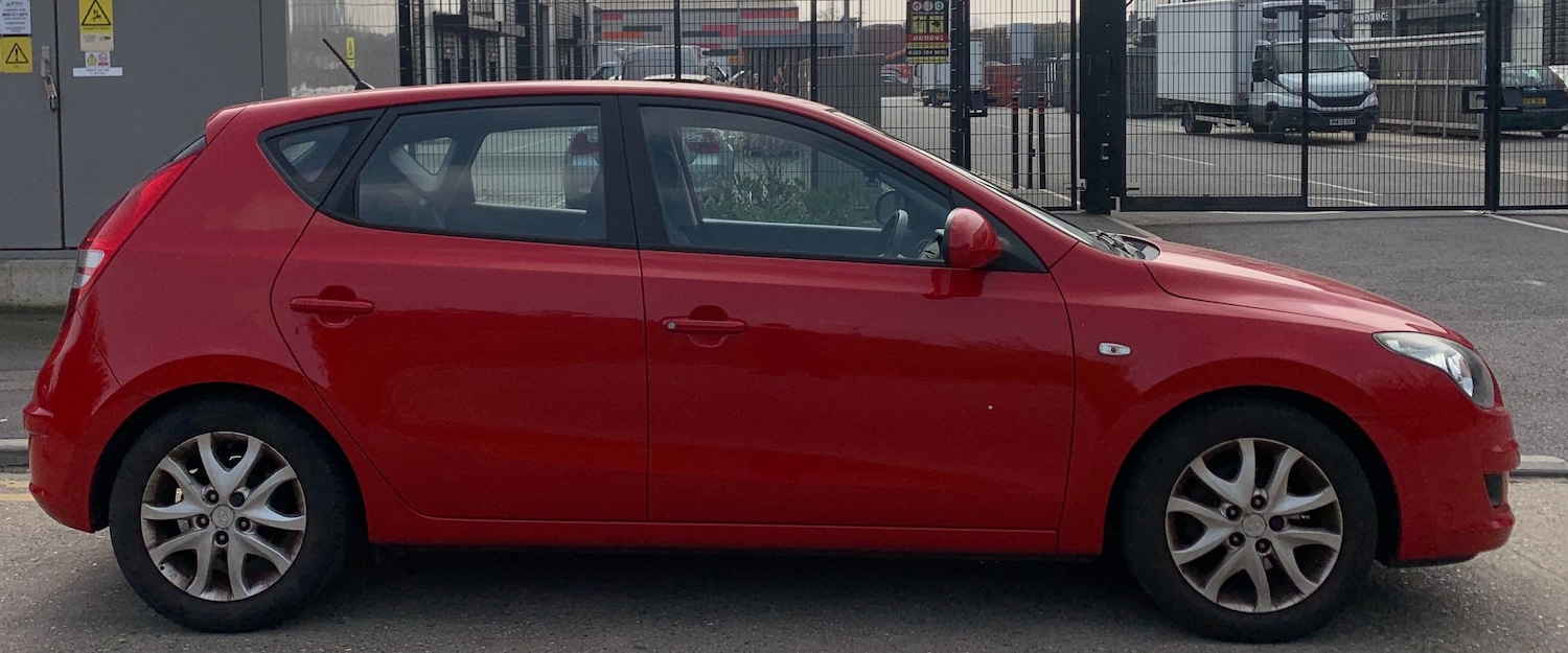 Used Hyundai i30 2010 for sale - 78149705: Photo 6