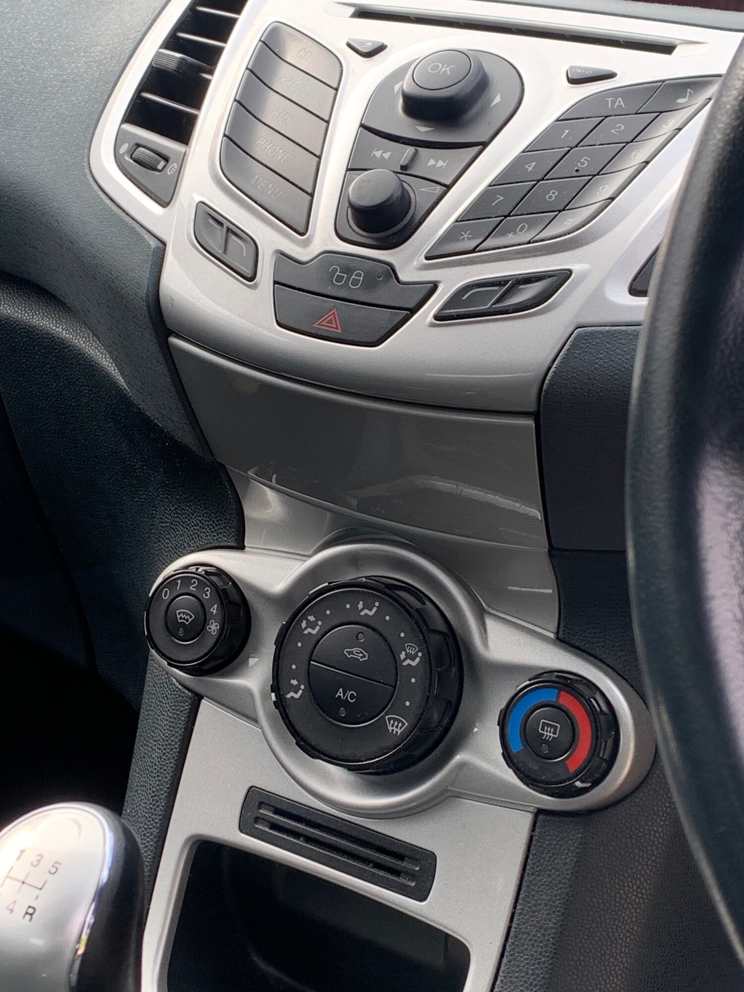 Used Ford Fiesta 2010 for sale - 77743037: Photo 16