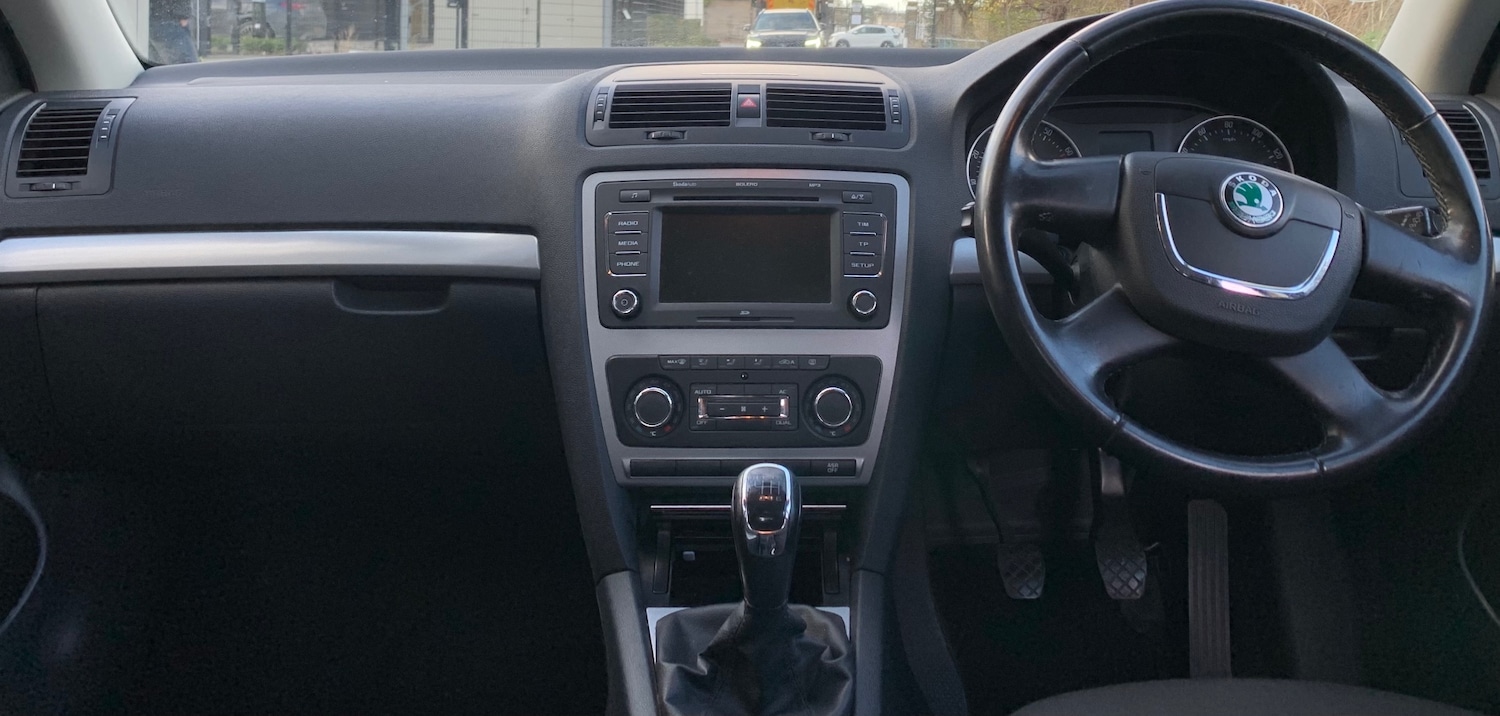 Used Skoda Octavia 2010 for sale - 77743004: Photo 16