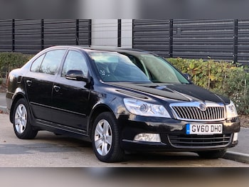 Used Skoda Octavia 2010 for sale - 77743004: Photo