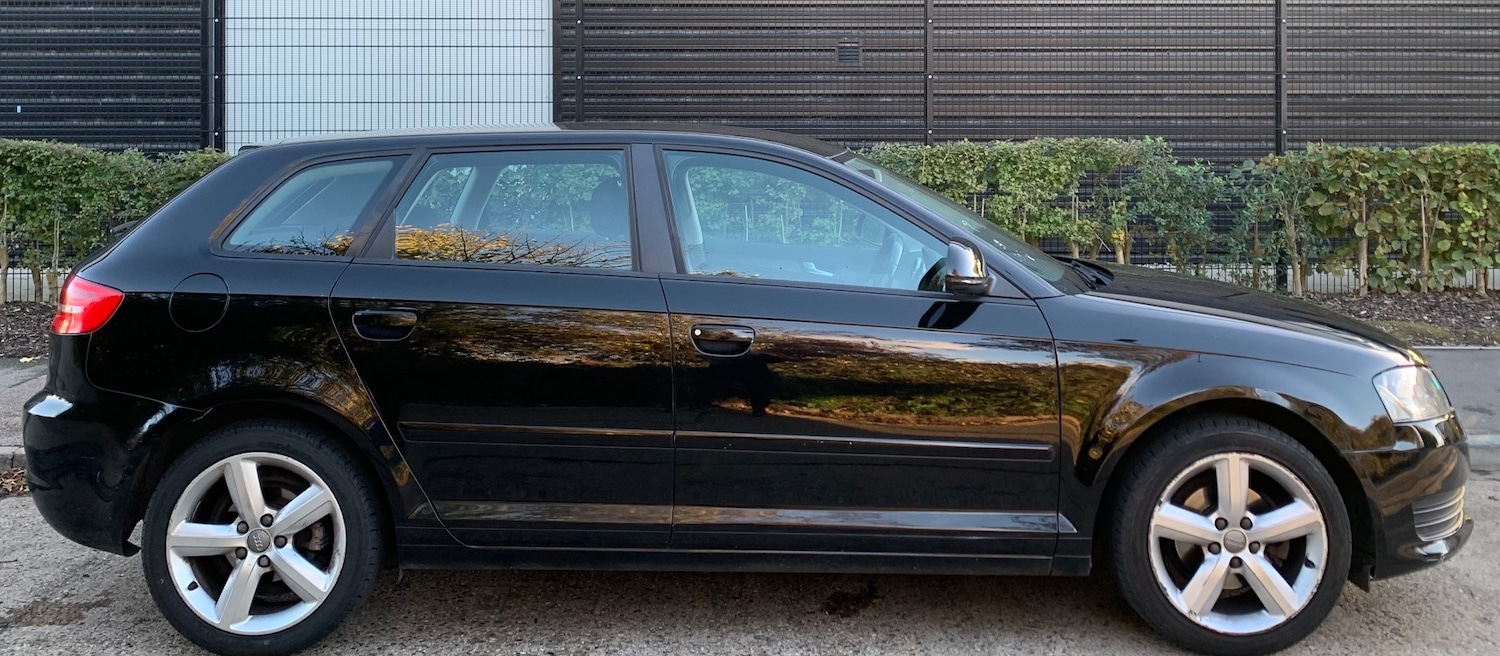 Used Audi A3 2010 for sale - 76664909: Photo 8