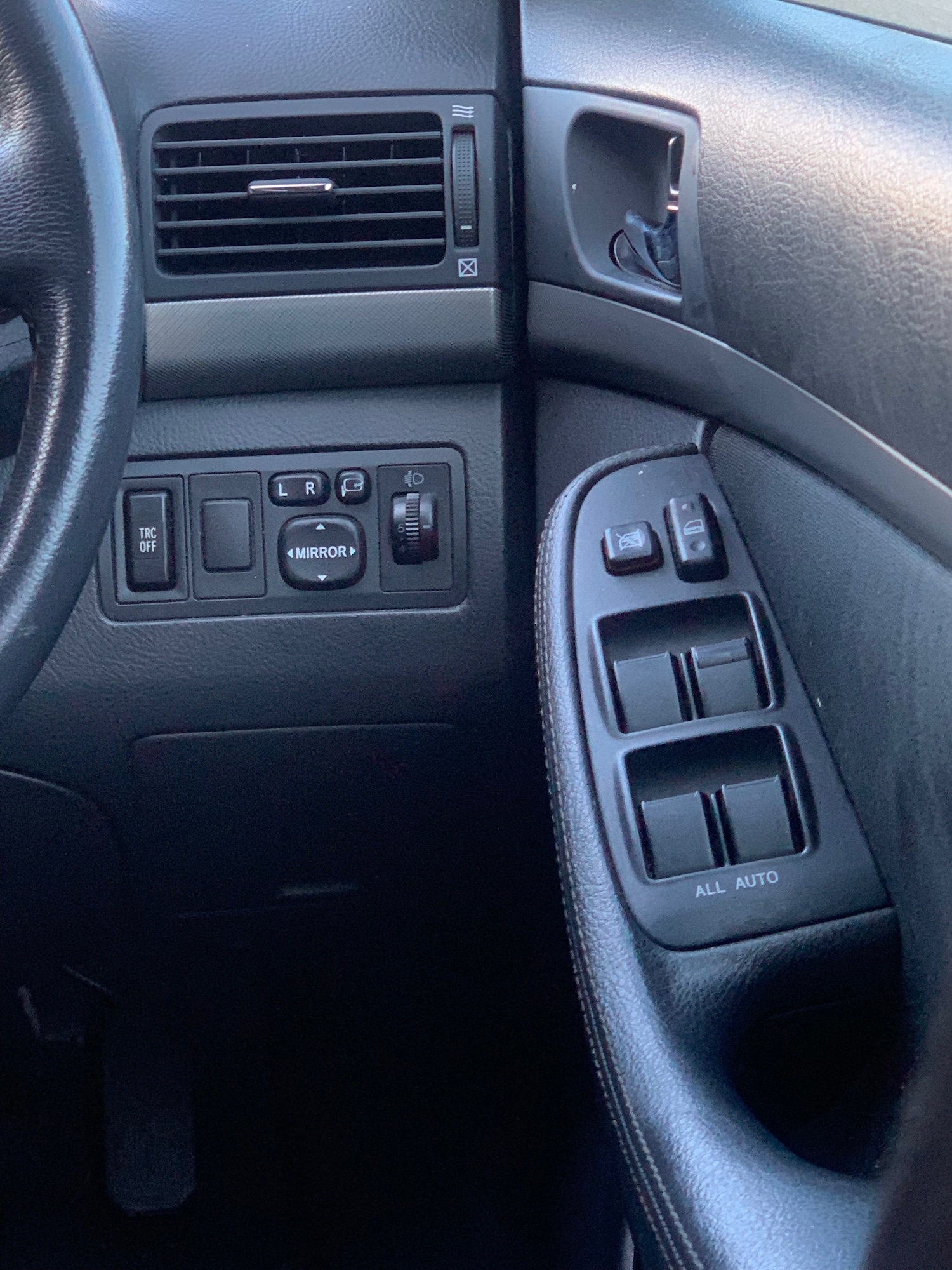 Used Toyota Avensis 2007 for sale - 76579849: Photo 16