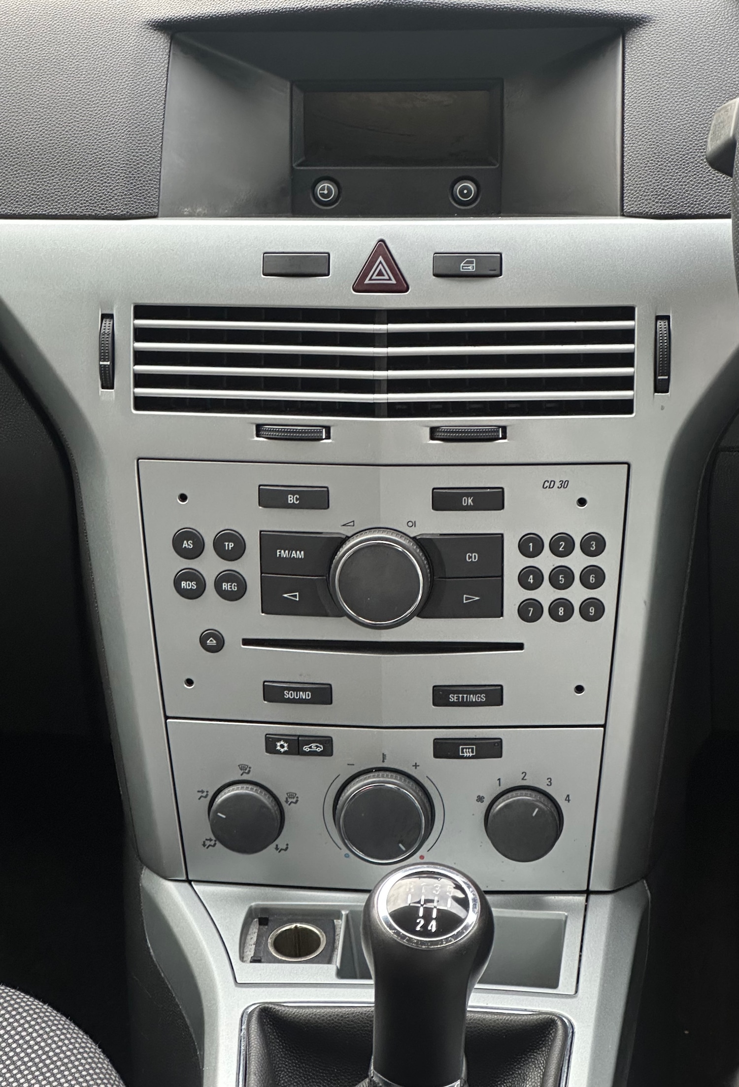 Used Vauxhall Astra 2009 for sale - 76518557: Photo 12