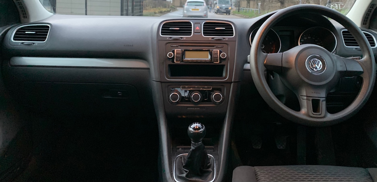 Used Volkswagen Golf 2010 for sale - 77179796: Photo 15