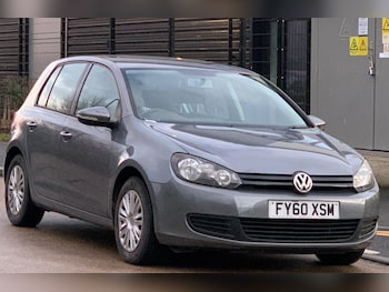Used Volkswagen Golf 2010 for sale - 77179796: Photo