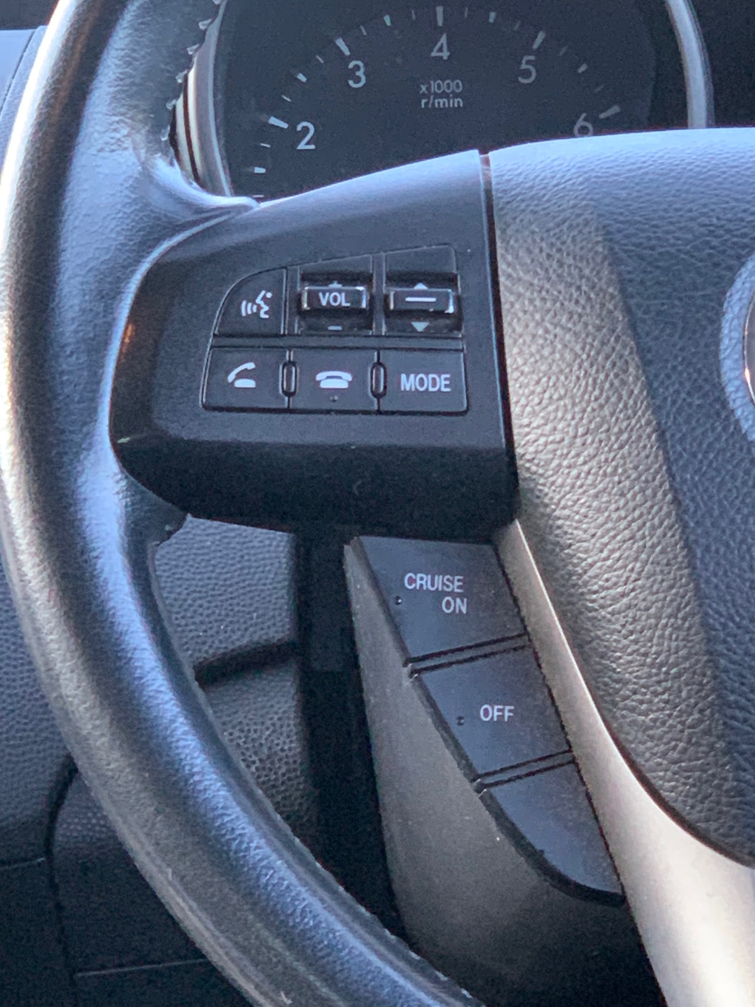 Used Mazda Mazda3 2010 for sale - 76664612: Photo 17