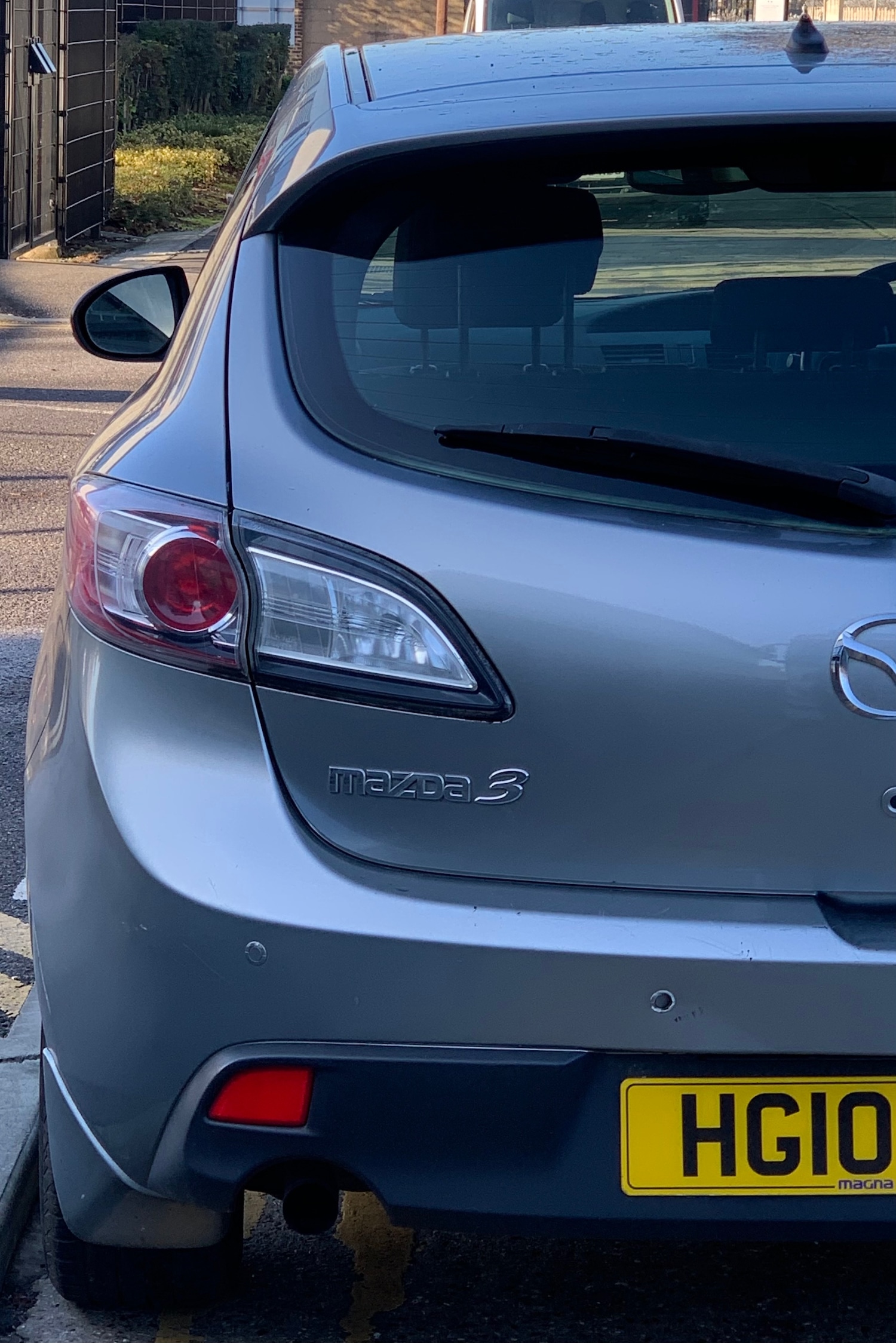 Used Mazda Mazda3 2010 for sale - 76664612: Photo 9