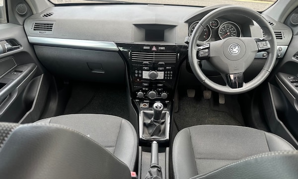 Used Vauxhall Astra 2008 for sale - 76100757: Photo 15