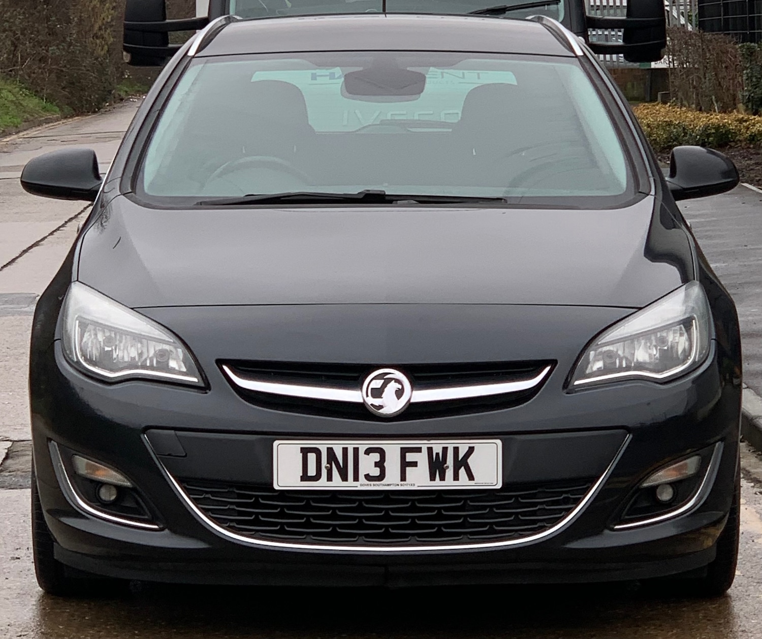 Used Vauxhall Astra 2013 for sale - 77179978: Photo 2
