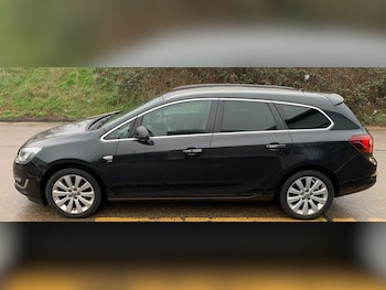 Used Vauxhall Astra 2013 for sale - 77179978: Photo