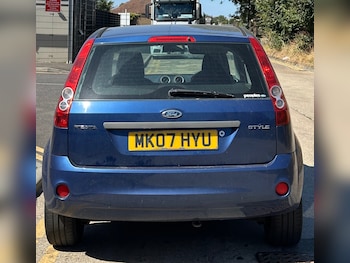 Used Ford Fiesta 2007 for sale - 76076826: Photo
