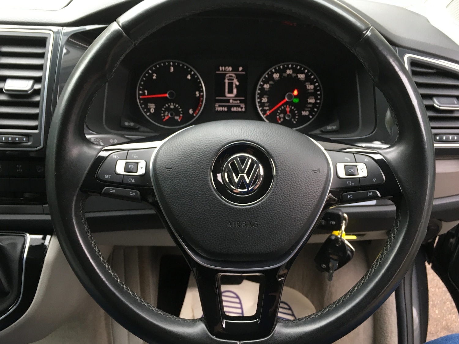 Used Volkswagen California 2017 for sale - 77211720: Photo 38