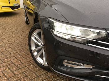 Used Volkswagen Passat 2022 for sale - 77582522: Photo