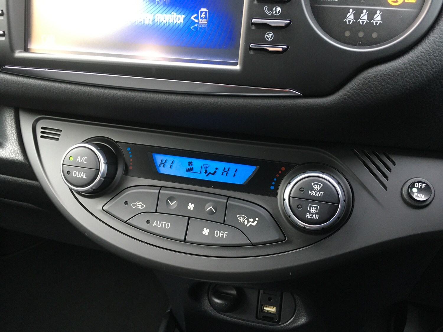 Used Toyota Yaris 2018 for sale - 77557340: Photo 19