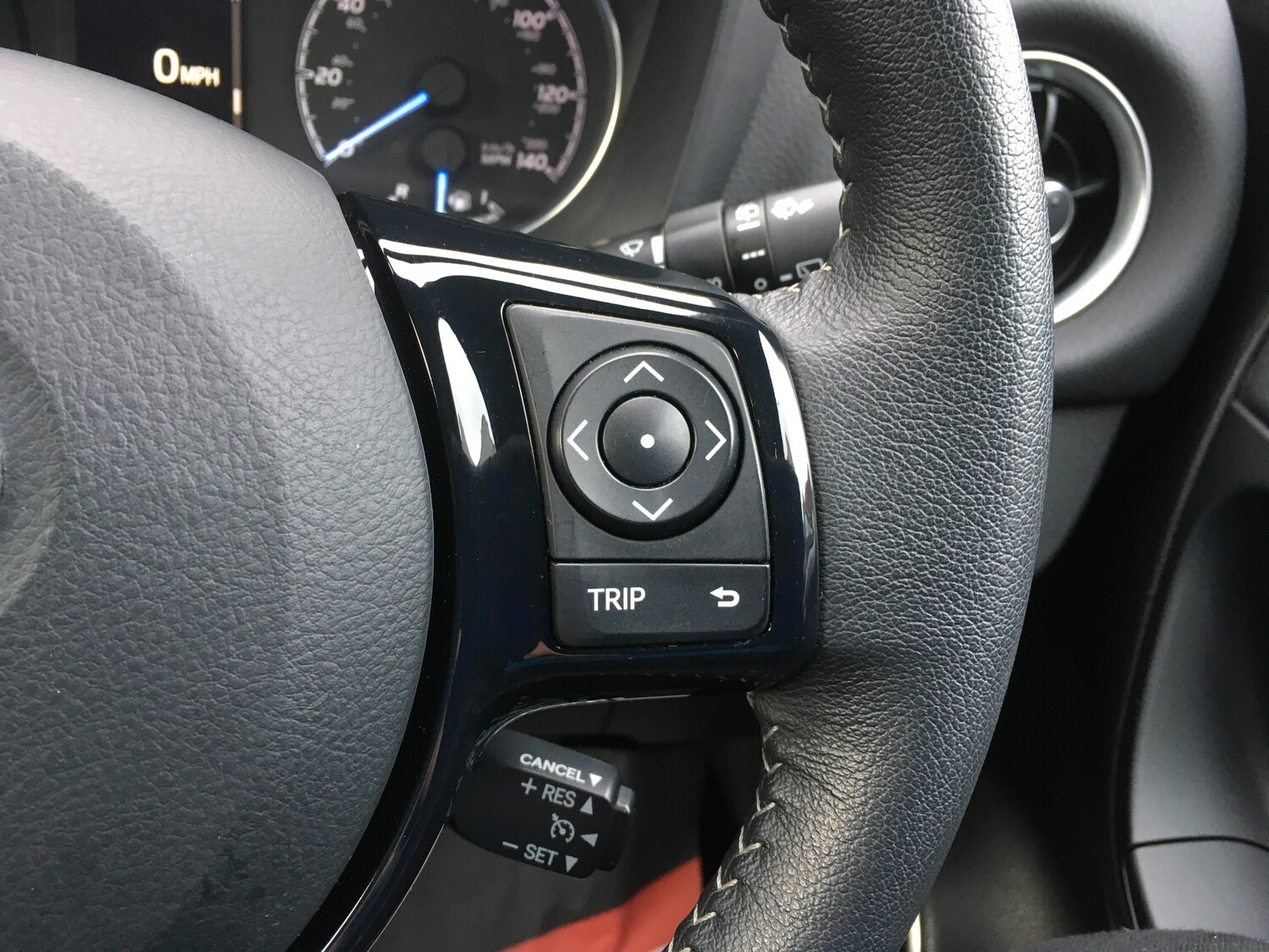 Used Toyota Yaris 2018 for sale - 77557340: Photo 26