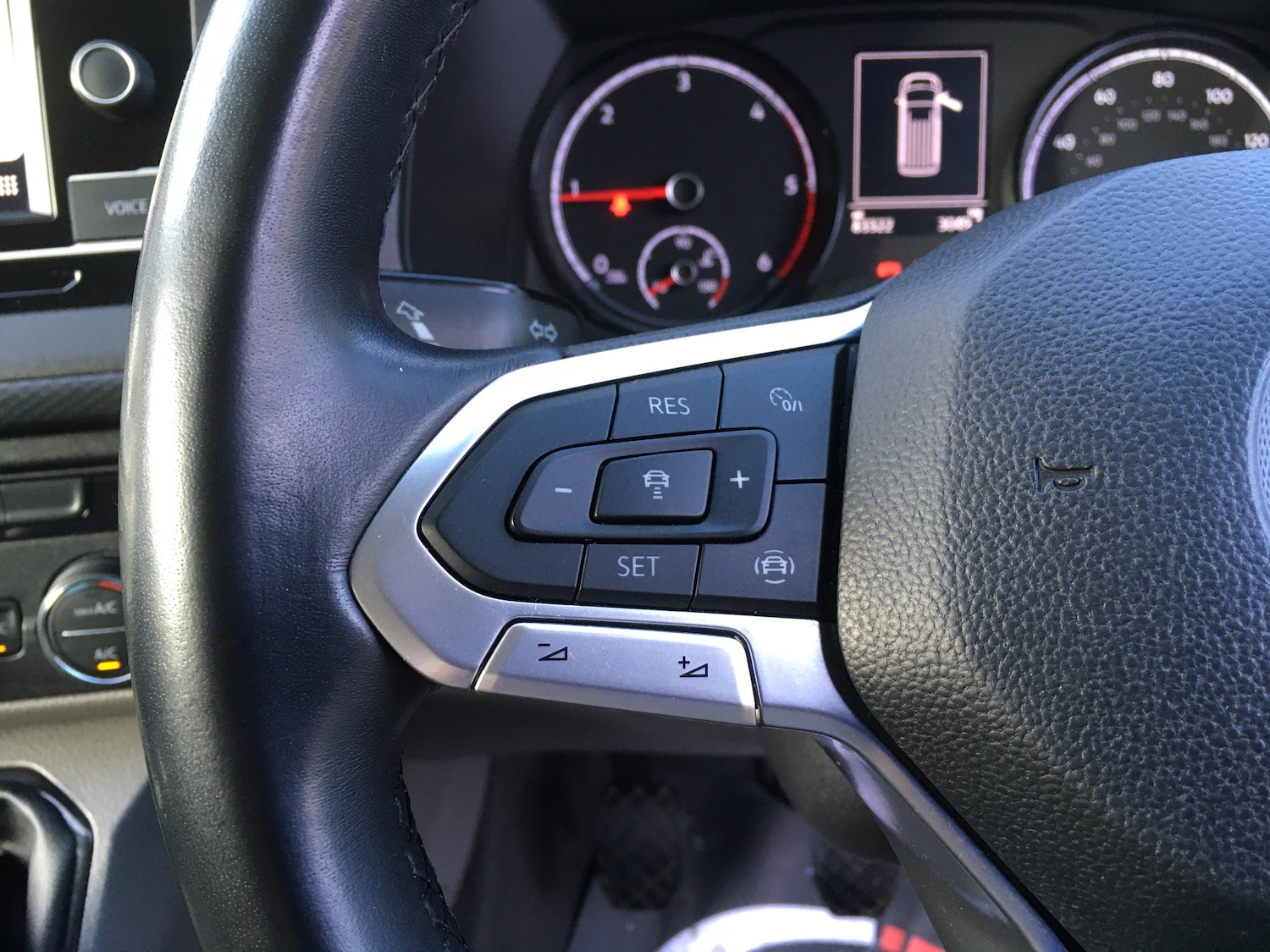 Used Volkswagen Transporter Shuttle 2020 for sale - 77639463: Photo 25