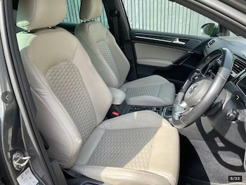 Used Volkswagen Golf 2018 for sale - 78502283: Photo