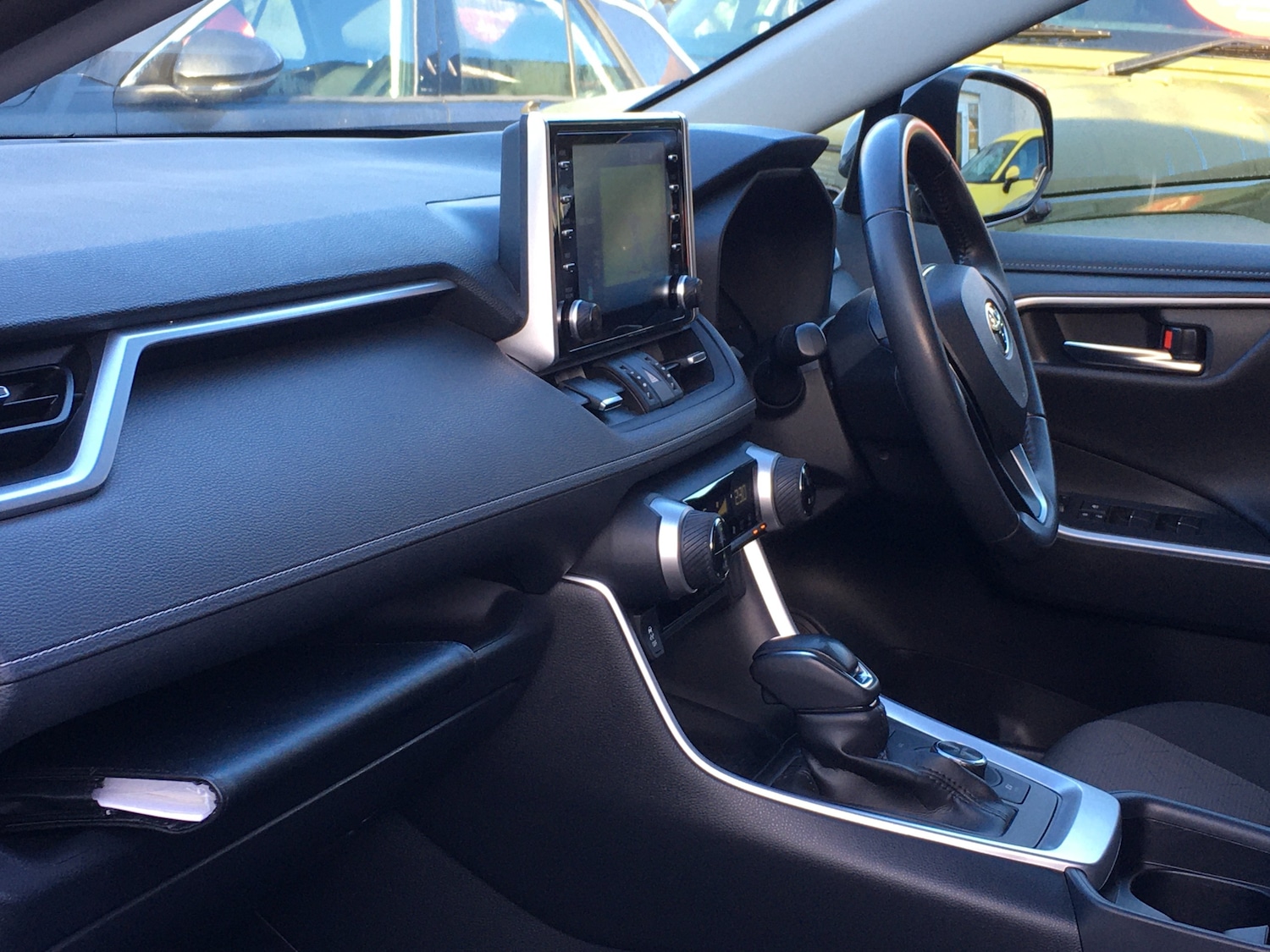 Used Toyota RAV4 2020 for sale - 76697888: Photo 15