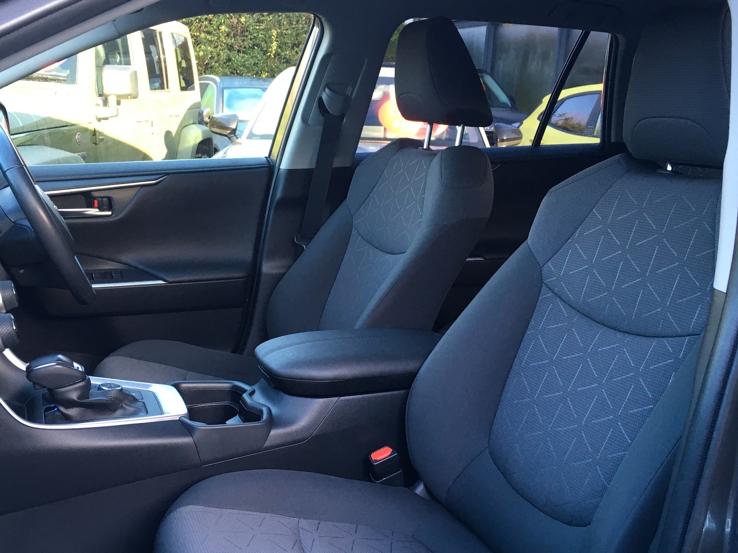 Used Toyota RAV4 2020 for sale - 76697888: Photo 16