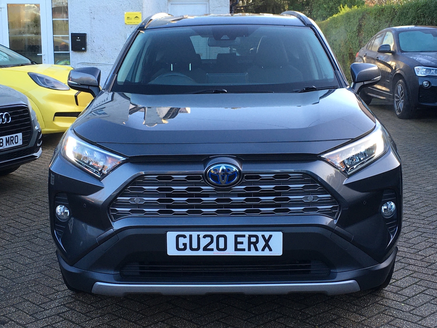 Used Toyota RAV4 2020 for sale - 76697888: Photo 2