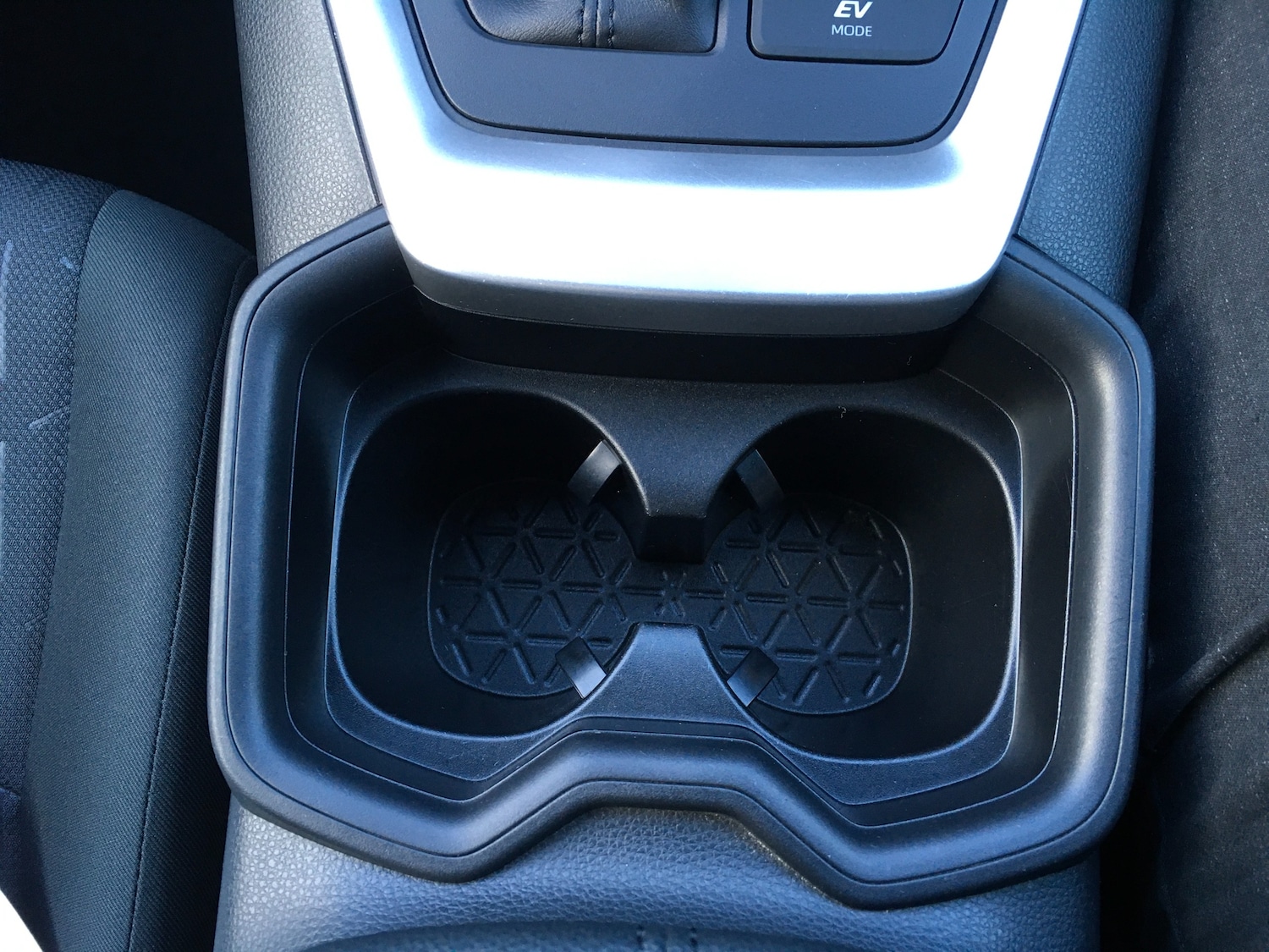 Used Toyota RAV4 2020 for sale - 76697888: Photo 27