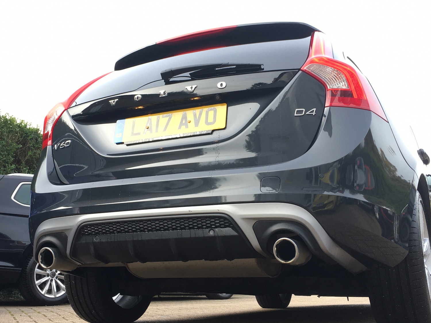 Used Volvo V60 2017 for sale - 76017340: Photo 11