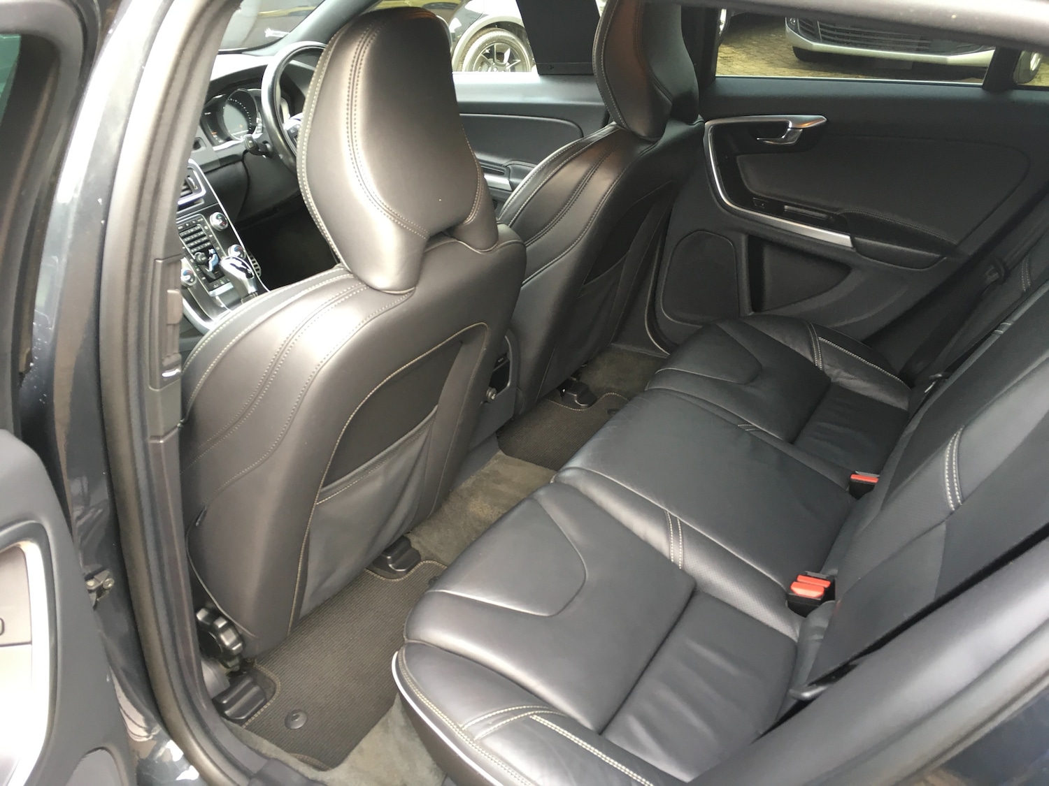 Used Volvo V60 2017 for sale - 76017340: Photo 14