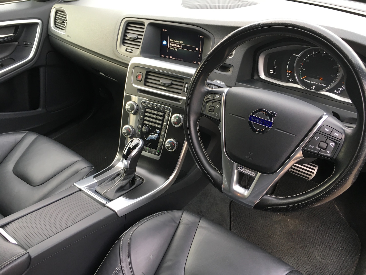 Used Volvo V60 2017 for sale - 76017340: Photo 17
