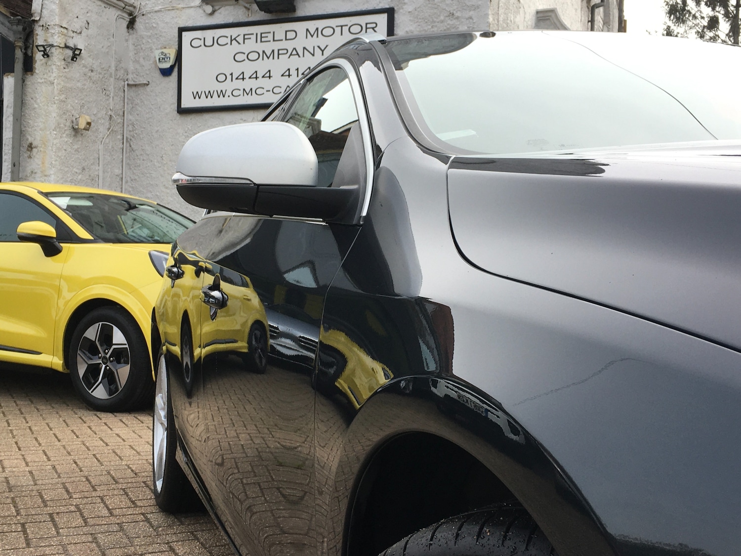Used Volvo V60 2017 for sale - 76017340: Photo 3