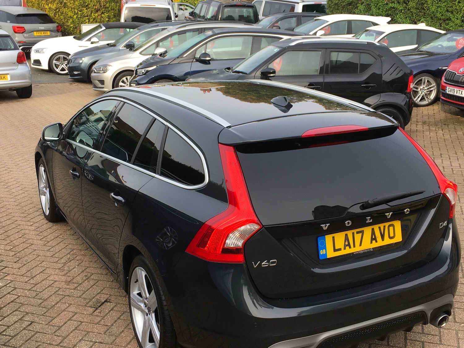 Used Volvo V60 2017 for sale - 76017340: Photo 7