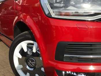 Used Volkswagen Caravelle 2016 for sale - 78035779: Photo