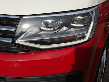 Used Volkswagen Caravelle 2016 for sale - 78035779: Photo