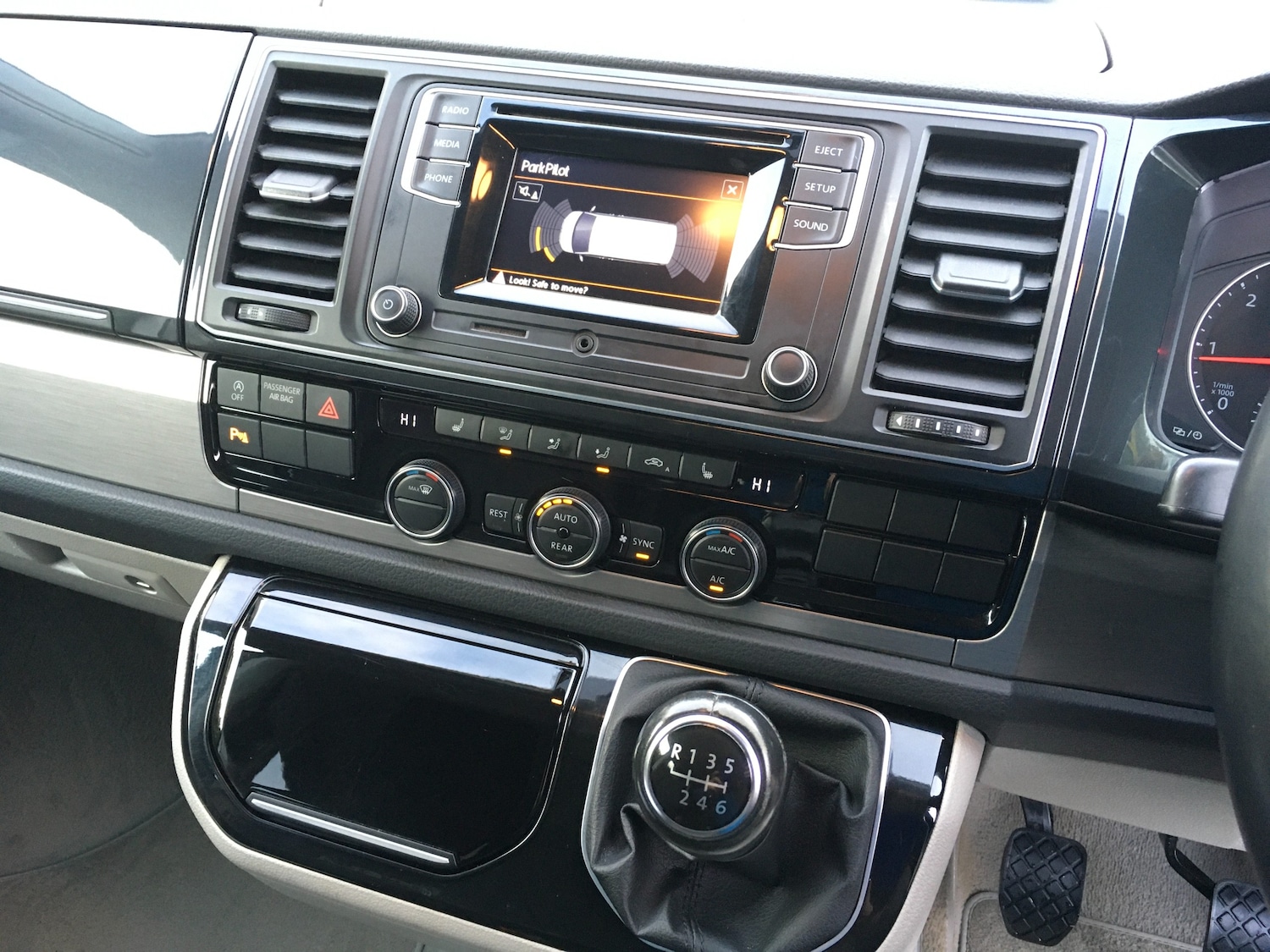 Used Volkswagen California 2017 for sale - 76697868: Photo 15