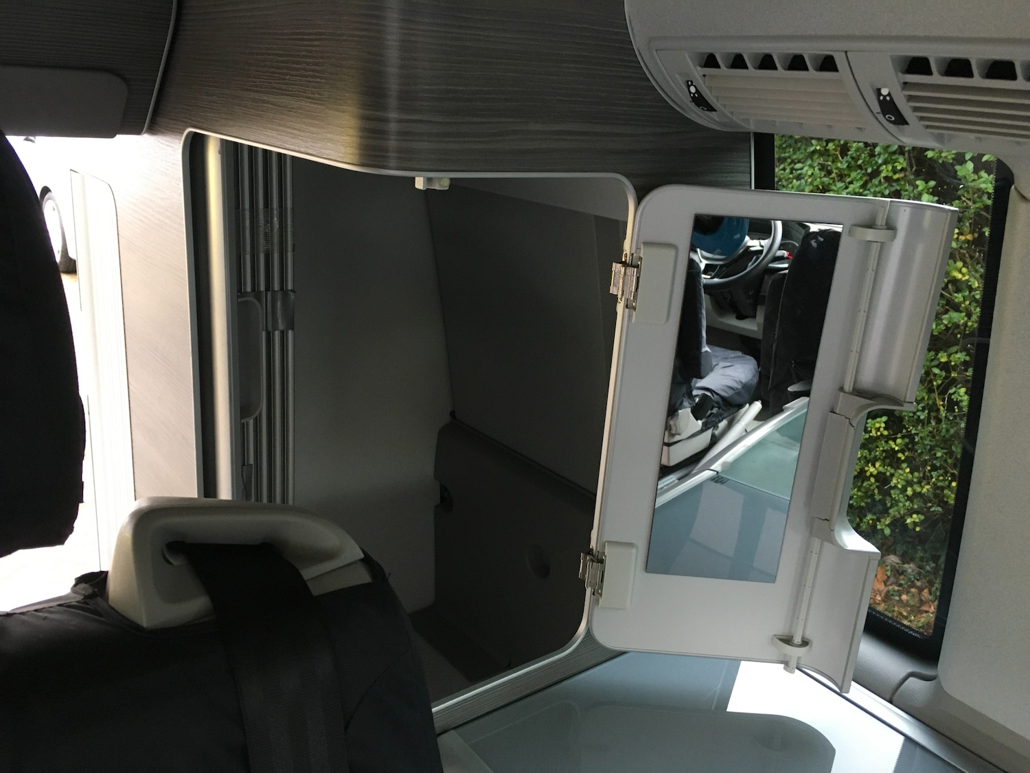 Used Volkswagen California 2017 for sale - 76697868: Photo 37