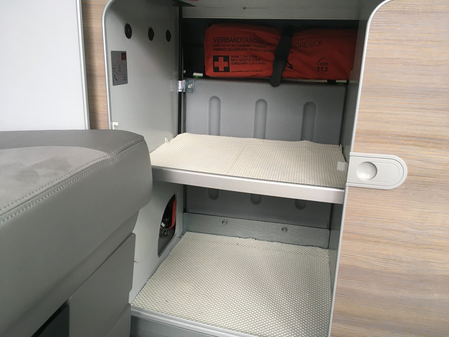 Used Volkswagen California 2015 for sale - 78029105: Photo 31