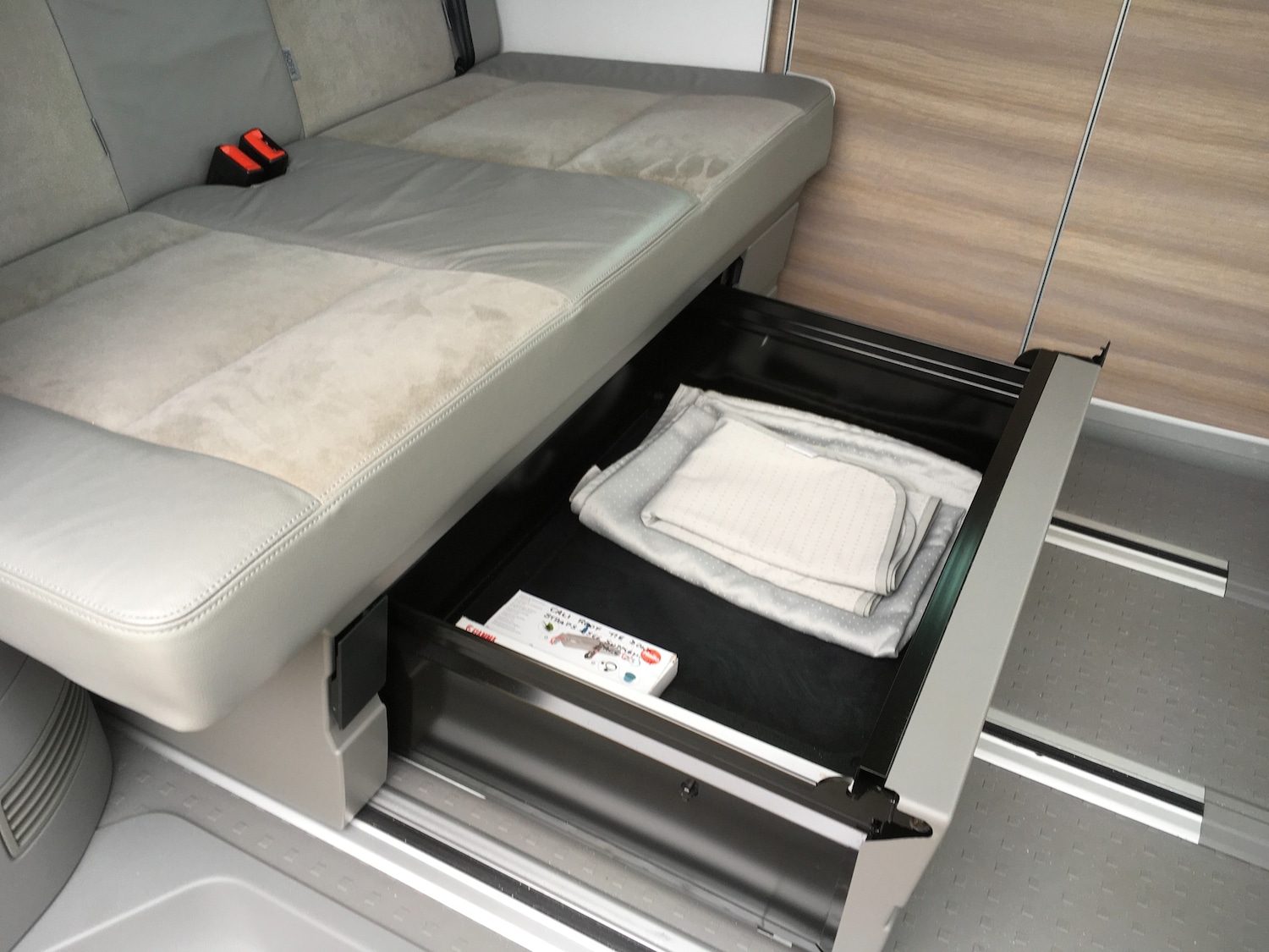 Used Volkswagen California 2015 for sale - 78029105: Photo 35