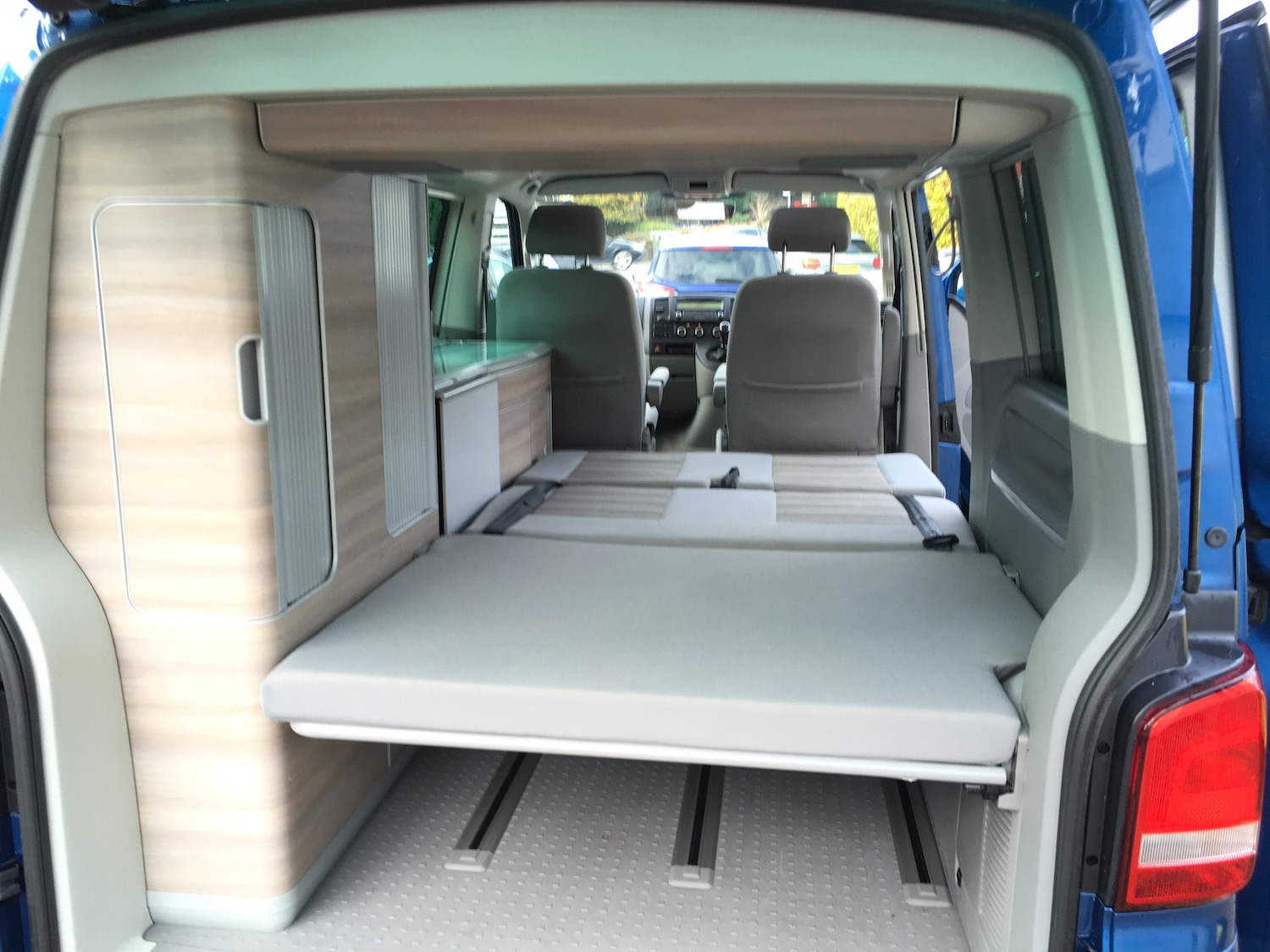 Used Volkswagen California 2010 for sale - 76665386: Photo 28