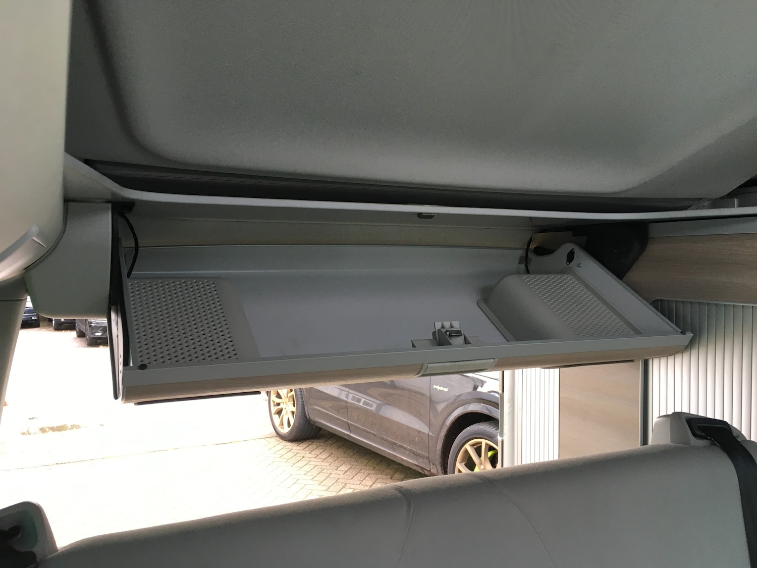 Used Volkswagen California 2010 for sale - 76665386: Photo 36