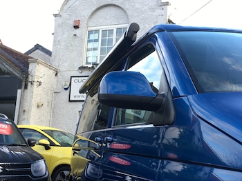 Used Volkswagen California 2010 for sale - 76665386: Photo