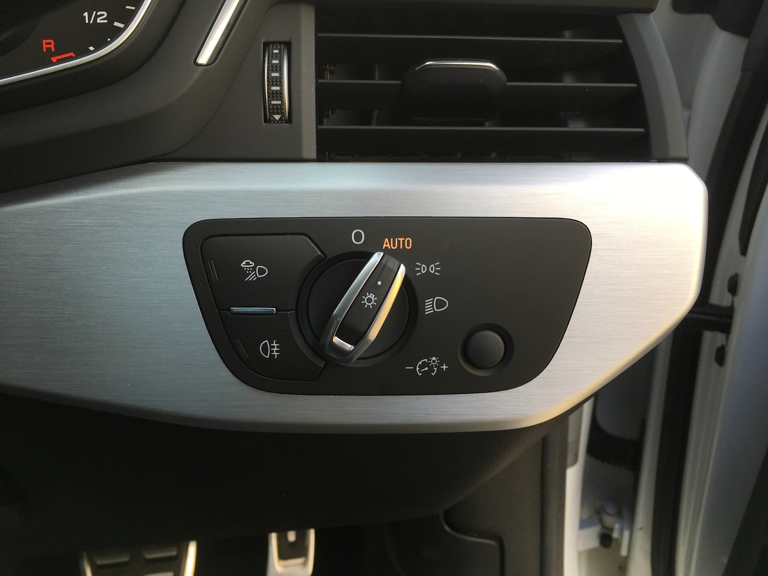 Used Audi A5 Cabriolet 2019 for sale - 77976089: Photo 40