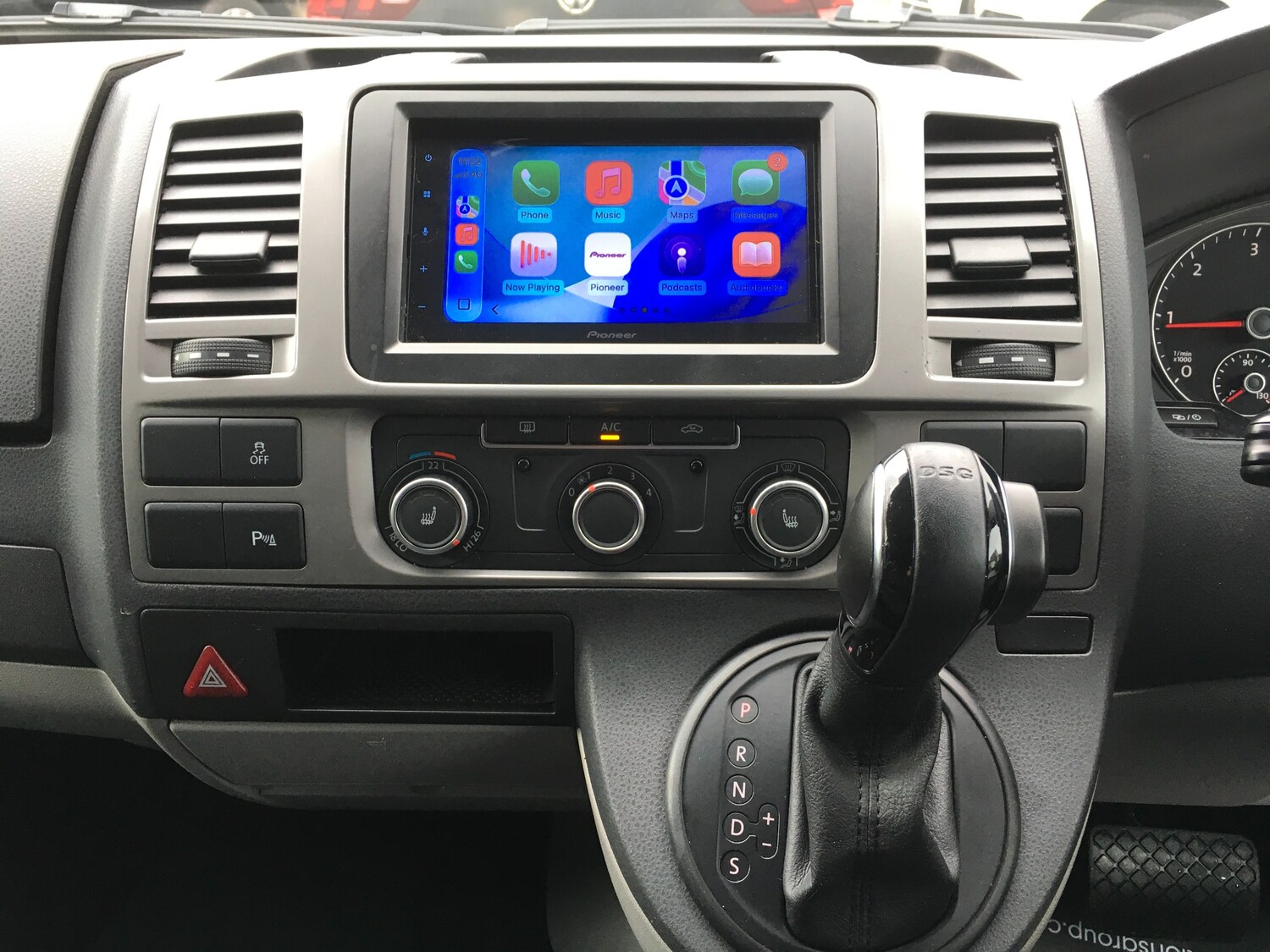 Used Volkswagen Transporter 2015 for sale - 77249412: Photo 41