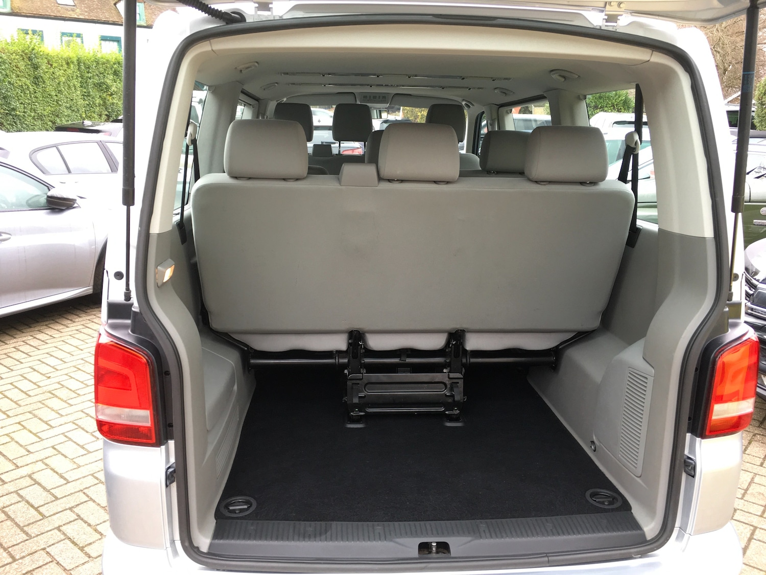 Used Volkswagen Transporter Shuttle 2015 for sale - 76931702: Photo 15